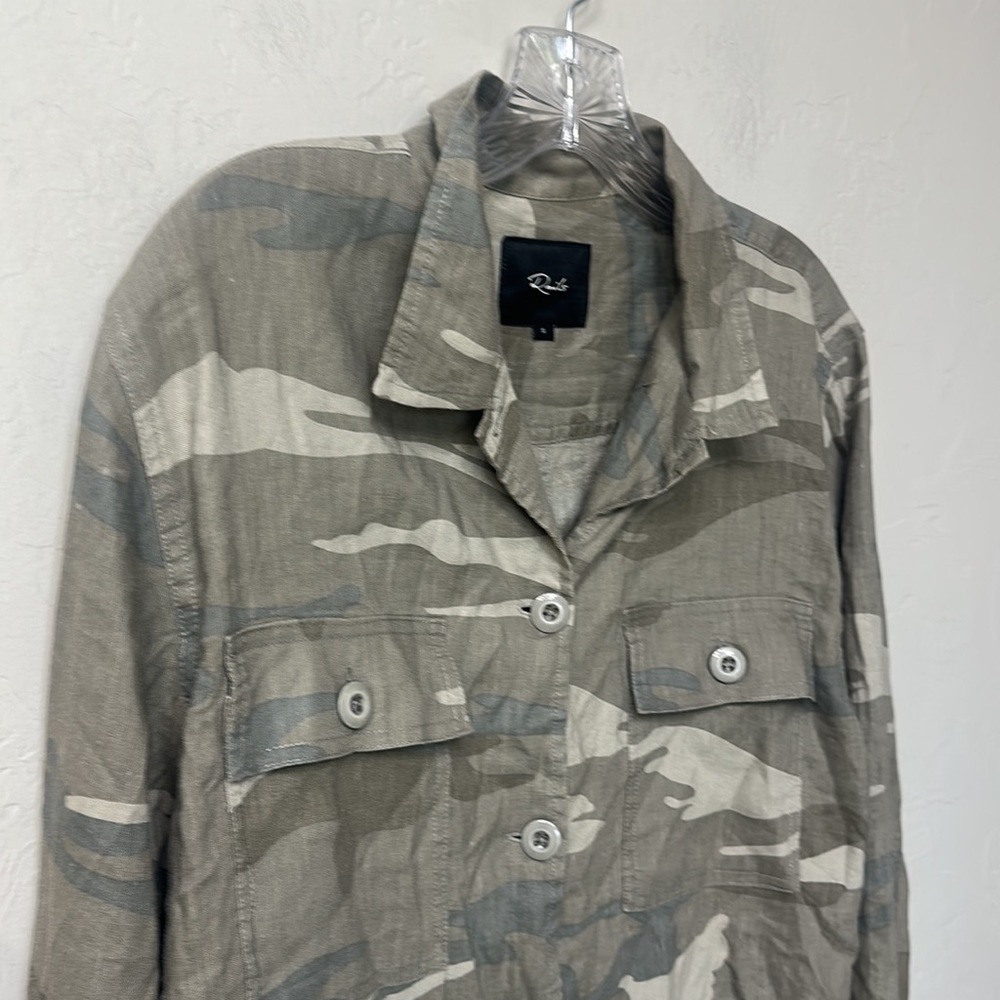 Rails Everett Camo Button Down Top Size Small. - image 4